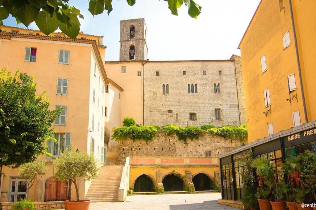 Grasse : Centre Ville Superbe Appartement 2 Chambres Exteriör bild